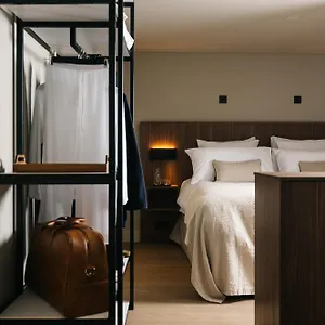  Hotel Blink